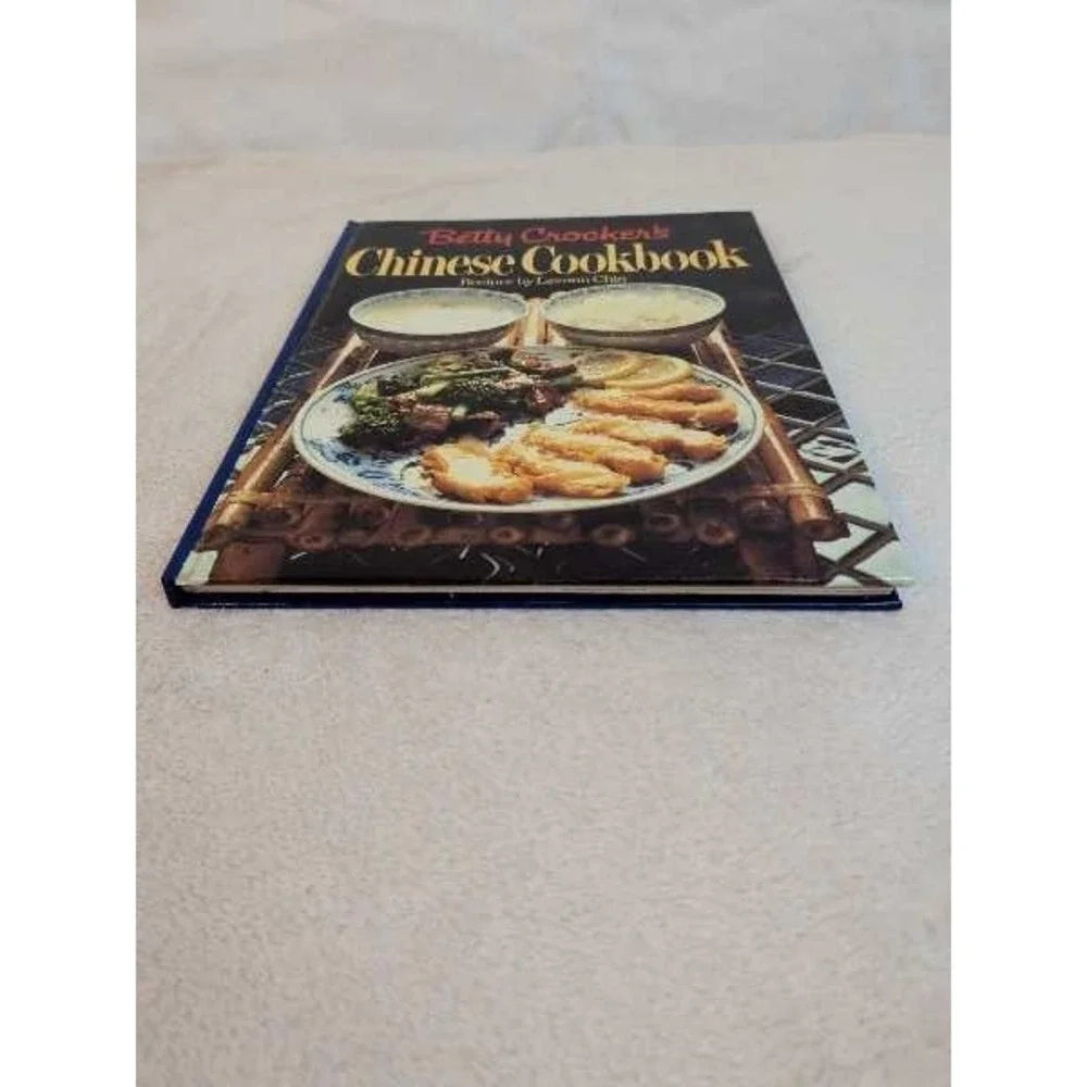 Betty Crocker Chinese Cookbook Recipes by Leeann Chin 1981 Vintage Hardcover